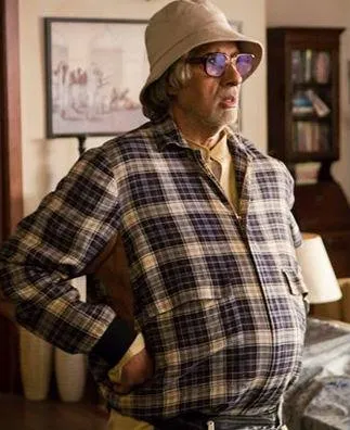 Amitabh Bachchan terlihat lucu dengan perut gendutnya. @PinkVilla