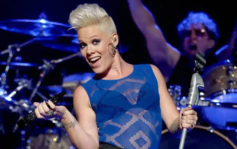 Pink. ©justjared.com