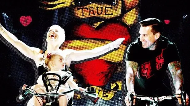 Keluarga kecil yang bahagia! @directlyrics.com