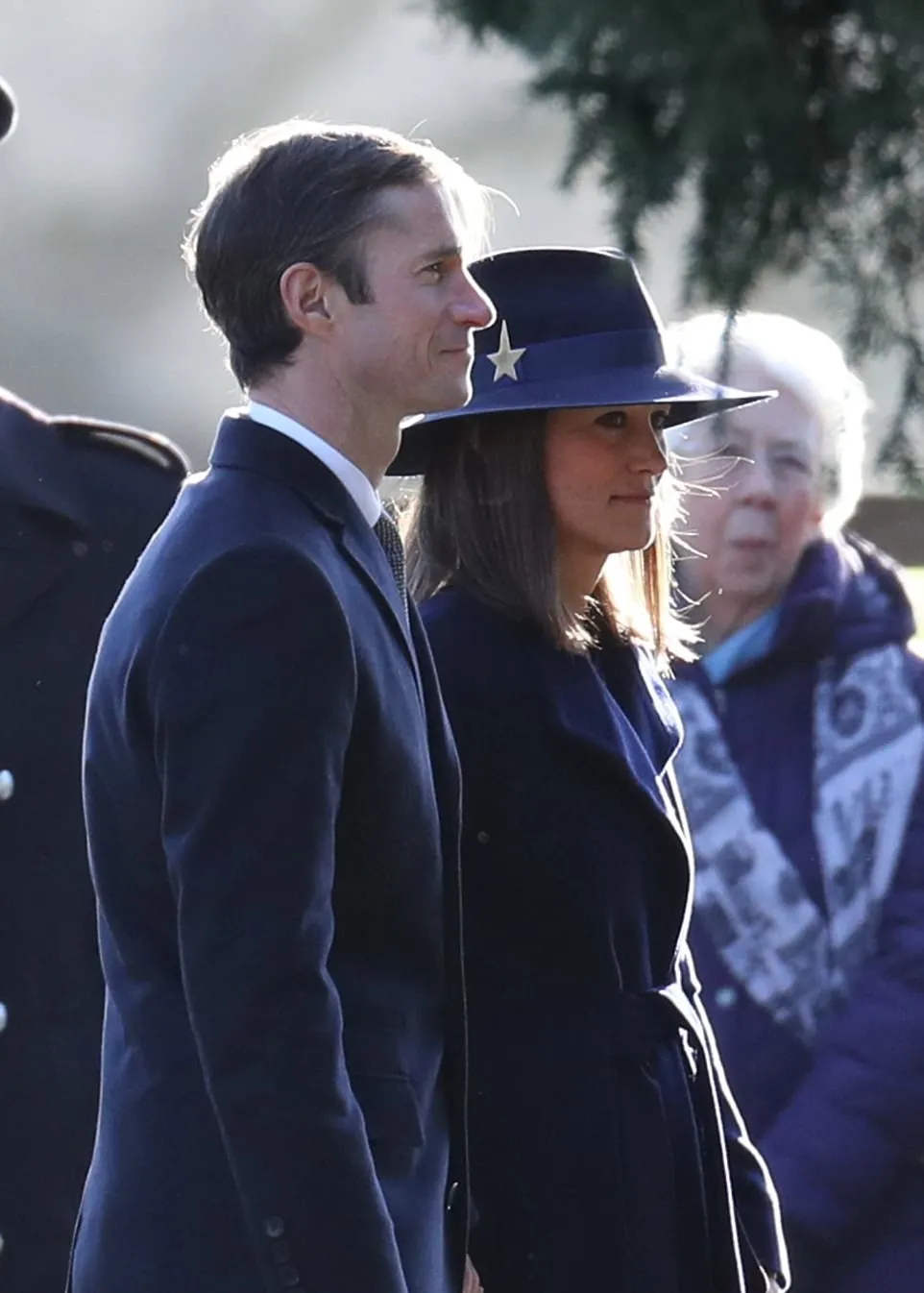 Pippa Middleton ikut beribadah bersama di gereja. Credit: dailymail.co.uk