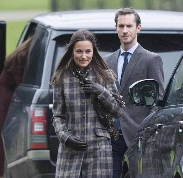 Gaun Pippa akan dibuat secara handmade © Daily Express