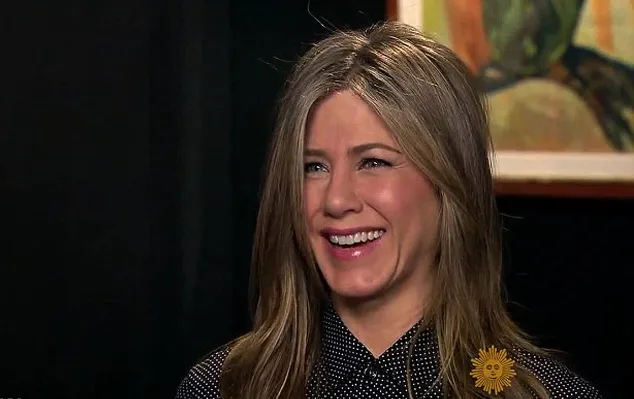 Aniston tak patah hati @ CBS