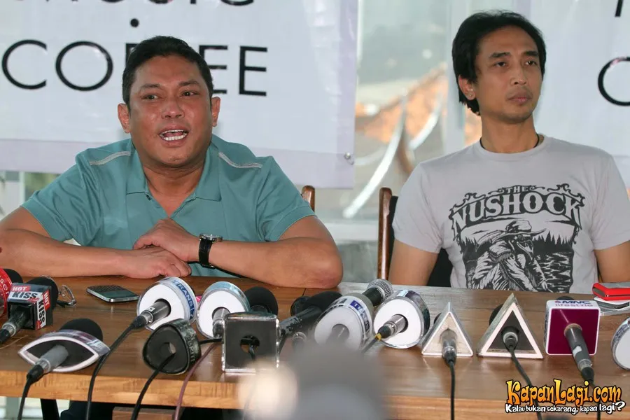 Piyu dan Adiguna saat menjelaskan duduk perkara masalah mereka.