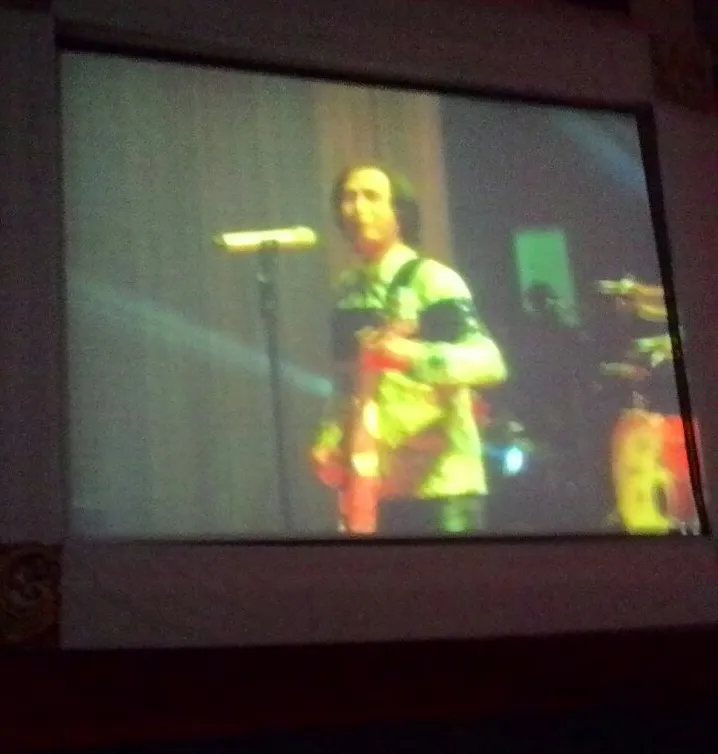 Piyu hangatkan suasana kota Malang dengan 3 lagu romantisnya ©KapanLagi.com/Wulan Noviarina/Rahmi Safitri