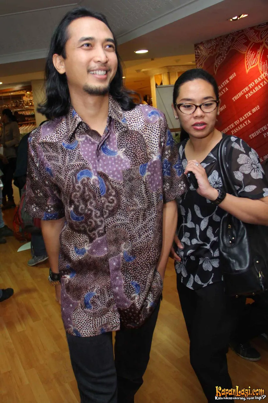 Piyu tidak bisa menjawab ketika ditanya apakah masih satu rumah dengan sang istri.