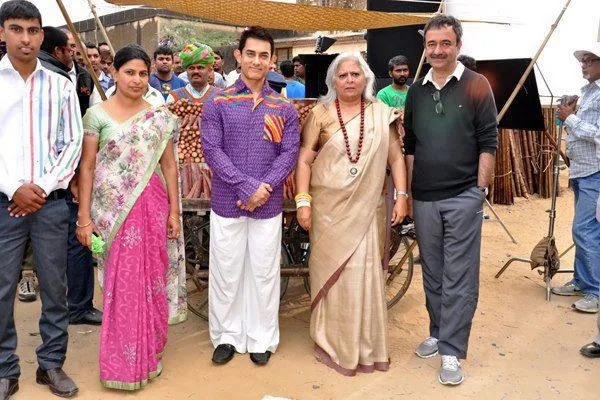 Aamir Khan di lokasi syuting PEEKAY. @oneindia.in