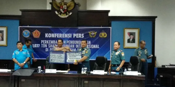 Polri saat melakukan konferensi pers soal penggagalan penyelundupan ini © merdeka.com