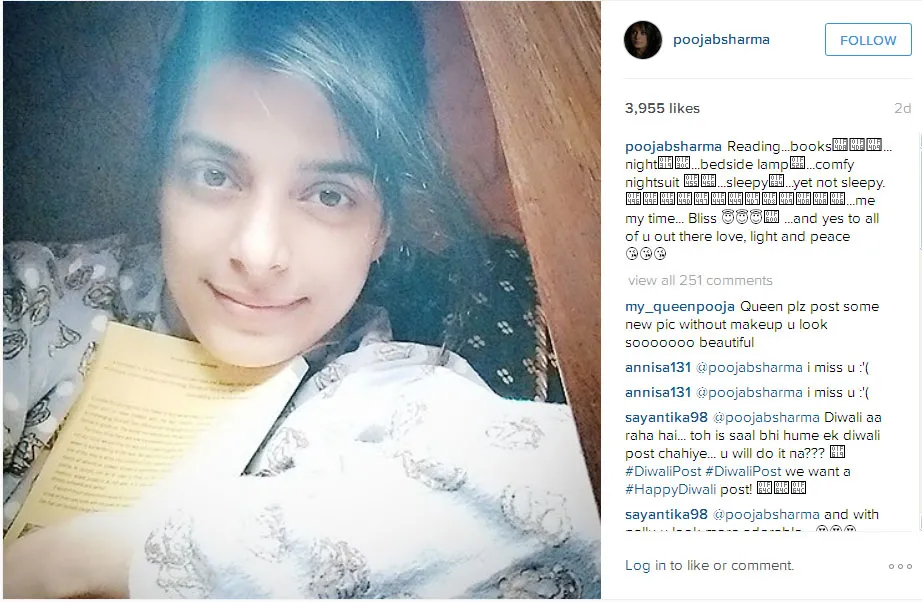 Ini dia wajah cantik Pooja saat selfie tak bisa tidur © Instagram.com/poojabsharma