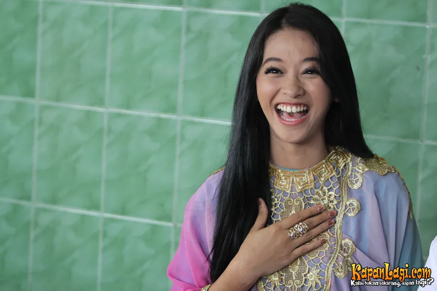 Poppy Bunga © KapanLagi.com