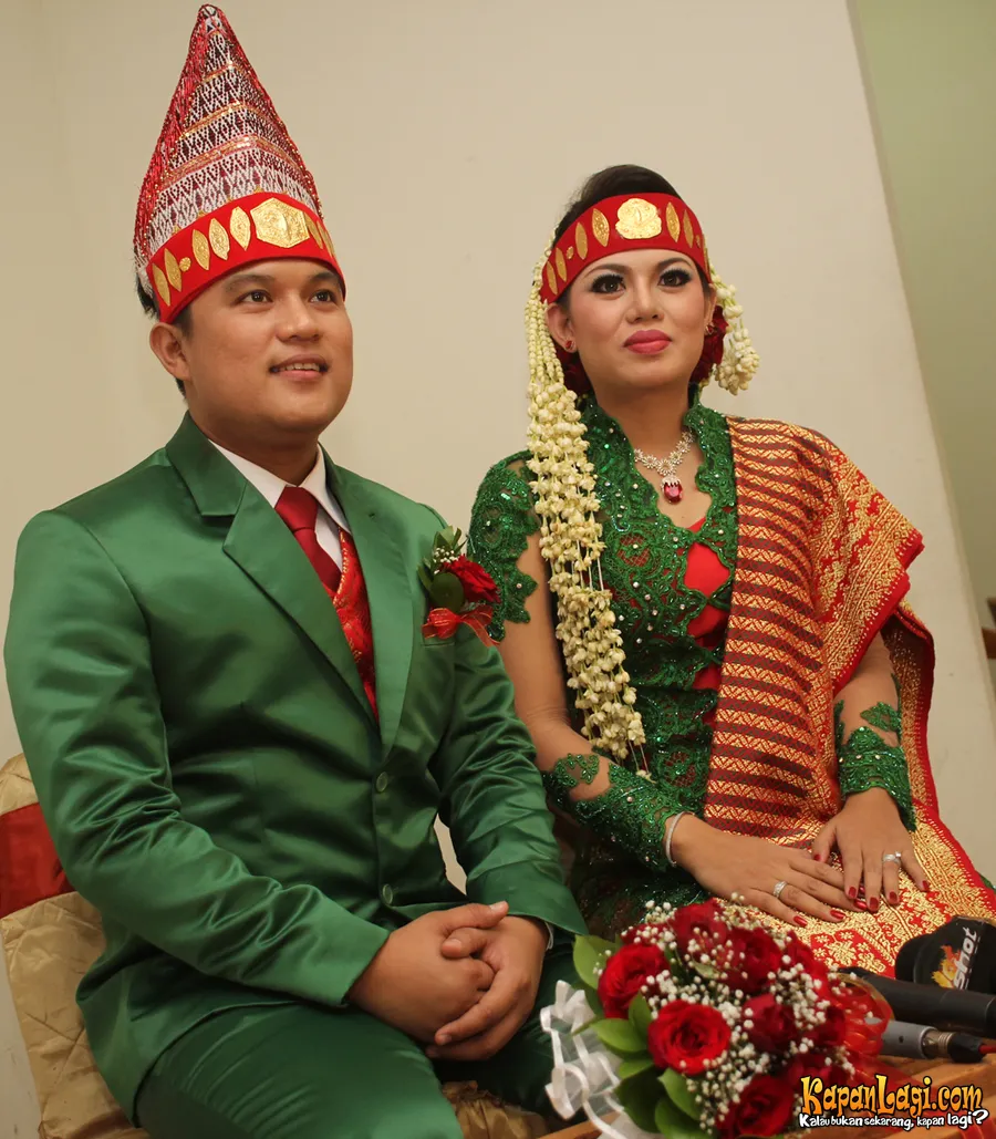 Posan dan Valentina saat menikah.