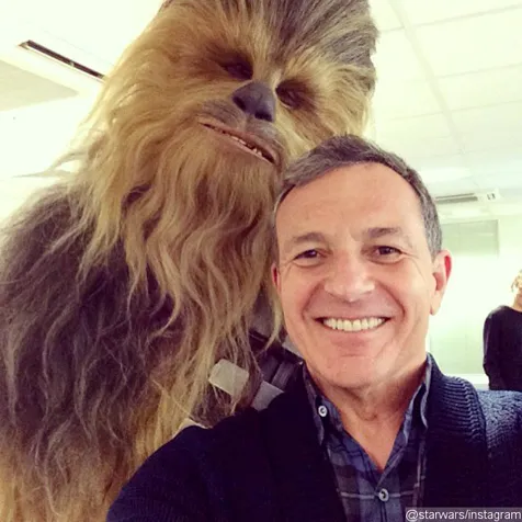 Bob Iger dan Chewbacca @foto: instagram.com/starwars
