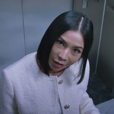 Poster LIFT Resmi Dirilis, Shareefa Daanish Hadirkan Teror Intens di Ruang Sempit