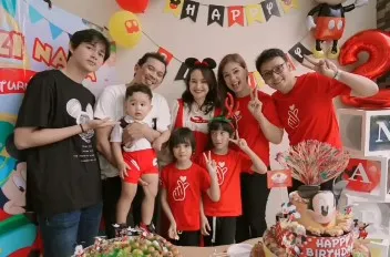 Potret Angelica Simperler Rayakan Ultah Anak (Credit: Instagram/angelicasimp.new)