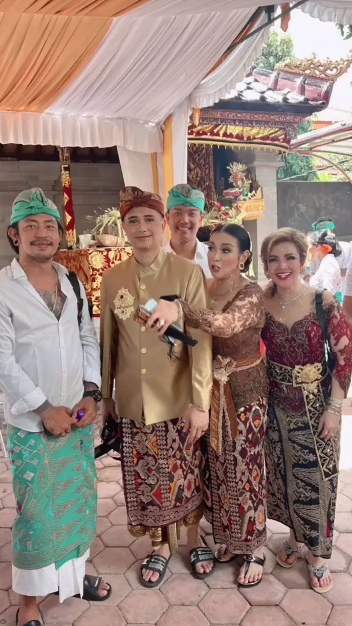 (credit: instagram.com/barbiekumalasari)