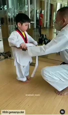 (credit: instagram.com/raphael_moeis)