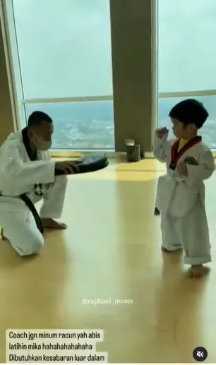 (credit: instagram.com/raphael_moeis)