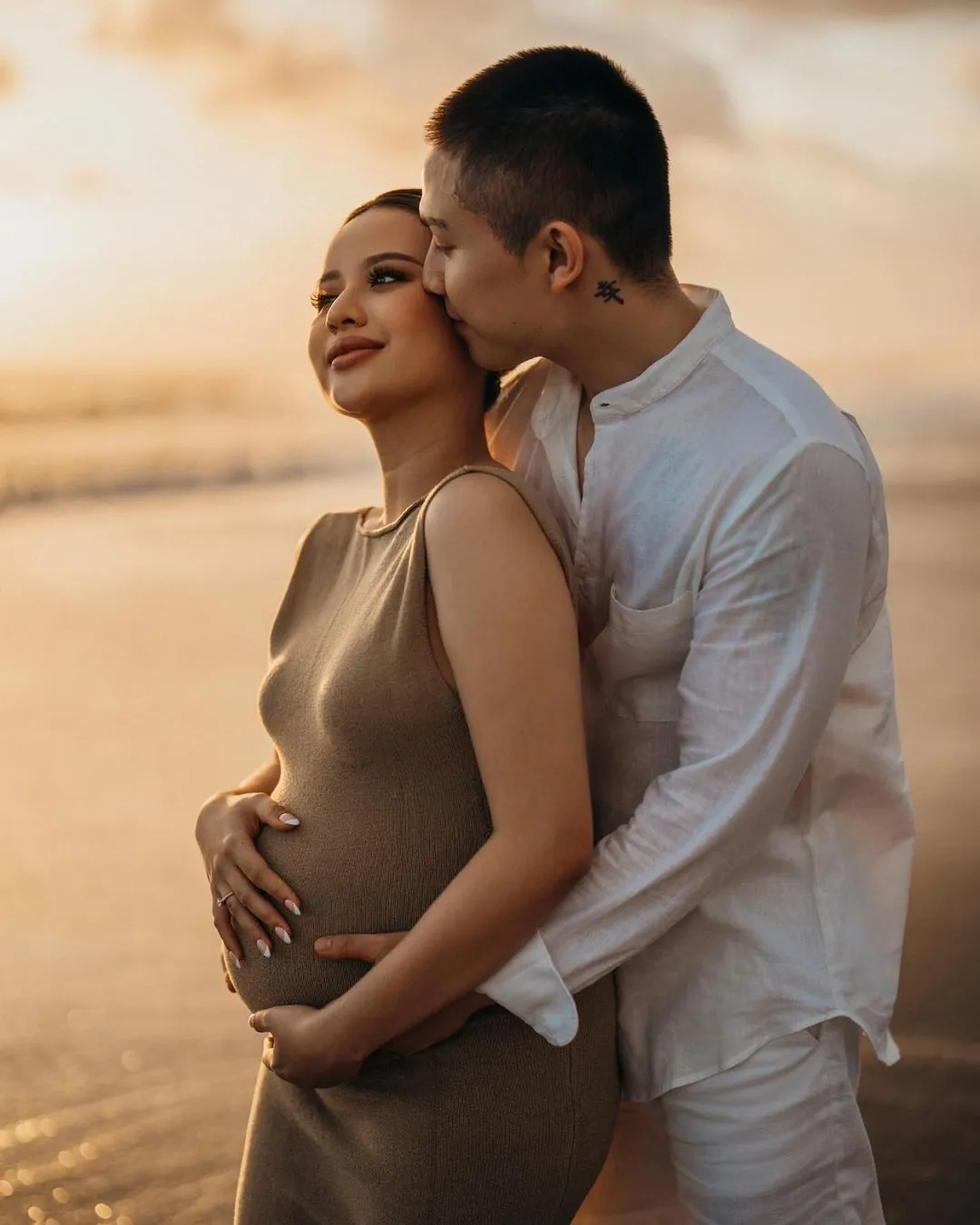 Potret Baby Bump Anggi Marito yang Tengah Hamil Anak Pertama (Credit: Instagram/anggimarito)