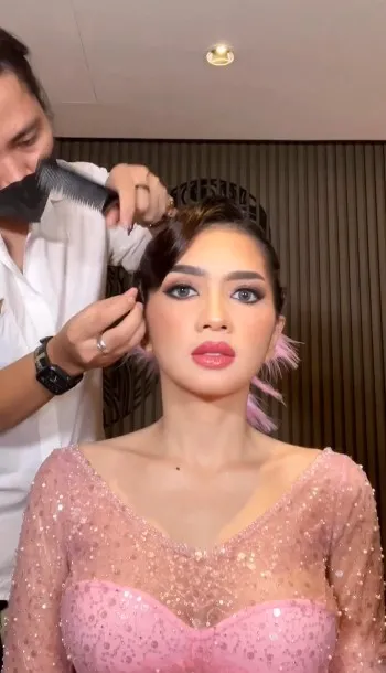 Potret Ultah Angel Karamoy ke-36 Tahun (Credit: Instagram/kunsoomakeupartist)