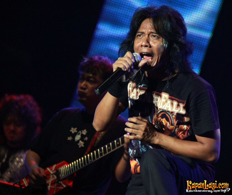 Arul Efansyah selalu tampil cadas untuk menghibur para penikmat musik Power Metal ©KapanLagi.com®