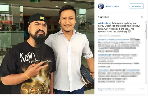 Arie Untung pose bareng Syekh Puji KW Super © Intagram.com/ariekuntung
