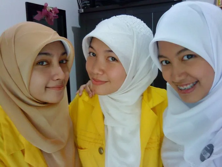 Berhijab