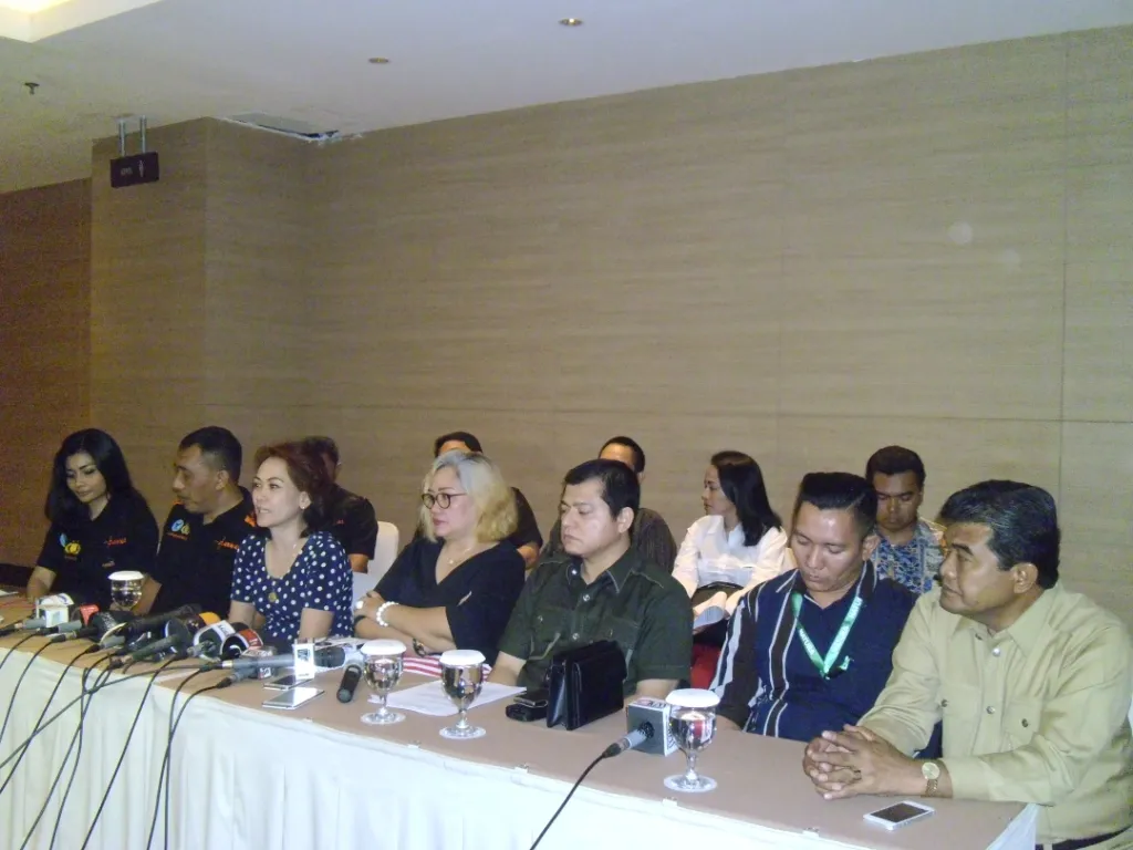 Preskon pun digelar untuk mengklarifikasi tentang keputusan sepihak dari Kejaksanaan Negeri ©KapanLagi.com/Nuzulur Rakhmah
