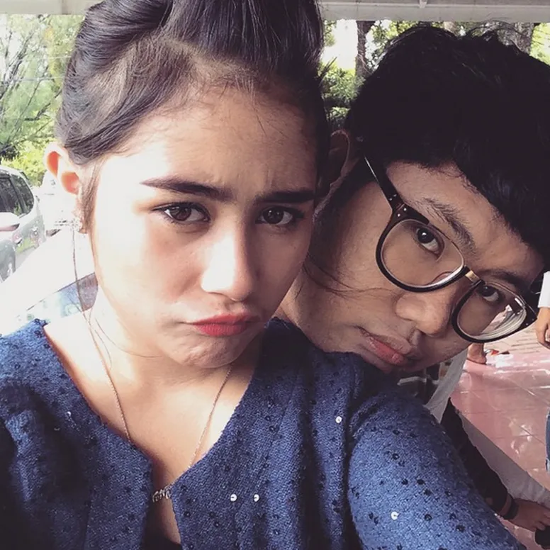 Prilly Latunconsina sedang pasang tampang bete / © instagram.com/prillylatuconsina96