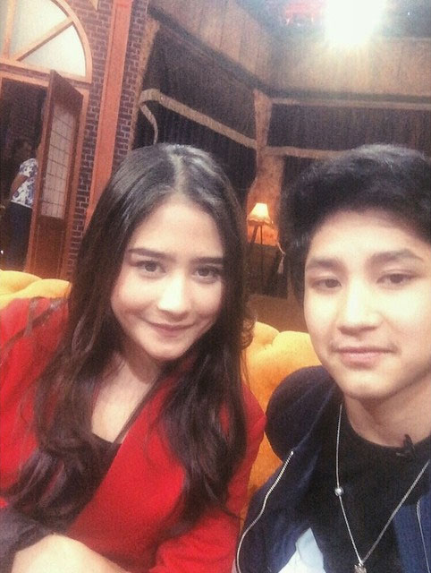 Prilly Latuconsian dan Teuku Rassya berpose bareng © Instagram/Teuku Rassya
