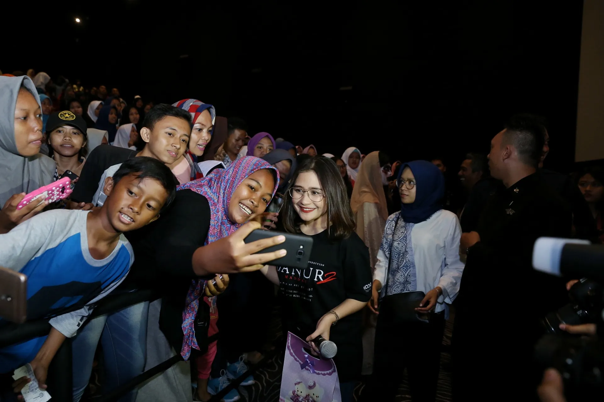 Prilly saat meet and greet DANUR 2: MADDAH. © KapanLagi.com/Bintang .com