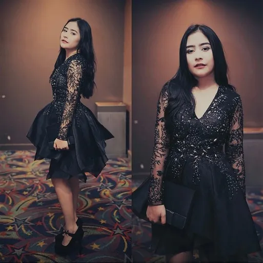Dalam berbagai acara, nampaknya Prilly lebih memilih gaya feminin dengan mengenakan dress yang cantik. /©instagram.com/prillylatuconsina96