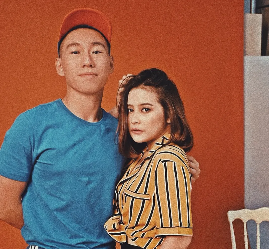 Alva merupakan Stylist langganan Prilly. Credit: via instagram.com/prillylatuconsina96