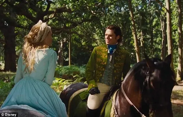 Prince Charming berhasil mempesona Cinderella, apakah kamu juga kena pesona-nya? © Disney