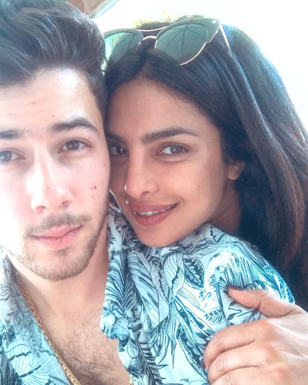 Tetap cantik meski tanpa makeup © instagram.com/nickjonas