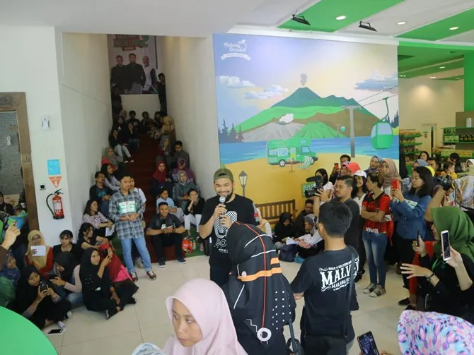 Teuku Wisnu membuat audisi terbuka untuk sitkom yang dibuatnya (credit: istimewa)