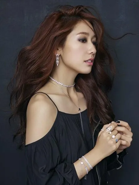 Park Shin Hye untuk Swarovski koleksi Fall Winter 2016 © Swarovski