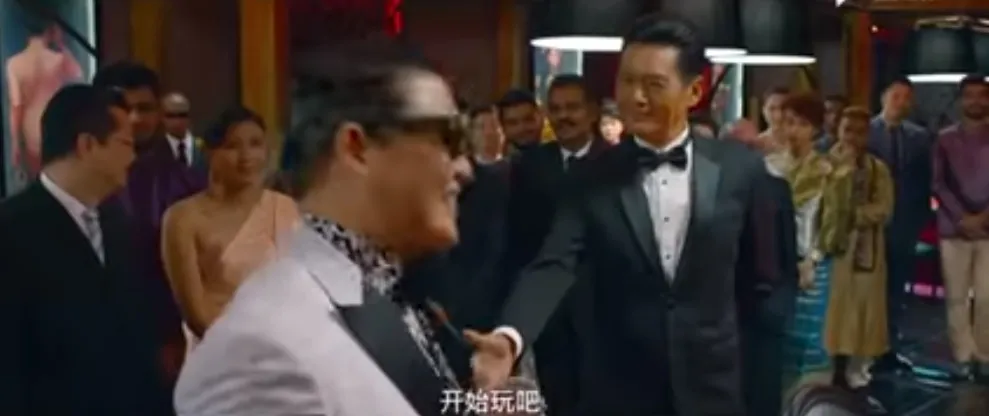 Teaser baru FROM VEGAS TO MACAU III menampilkan sosok PSY. © Youtube/zhang 927fafa