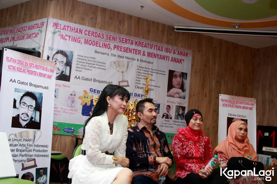 Aa Gatot Brajamusti dan kawan-kawan buat pelatihan anak berbakat © KapanLagi.com®/Muhammad Akrom Sukarya