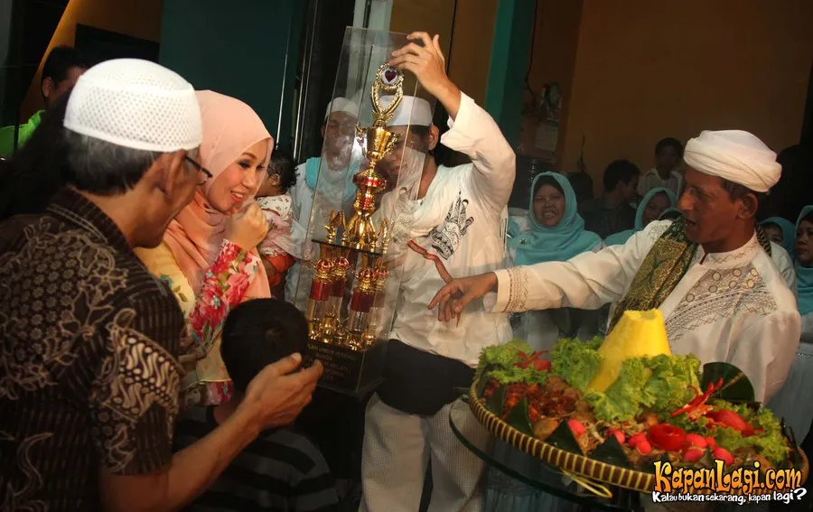 Puput Melati - Ustad Guntur Bumi @Foto: Ruswanto