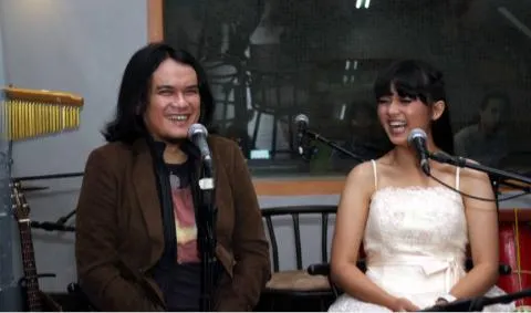 Putri Ayu dan Vicky Sianipar/@Foto: KapanLagi.com®