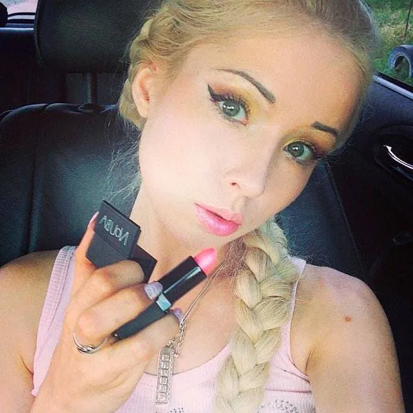 Facebook.com/ValeriaLukyanova