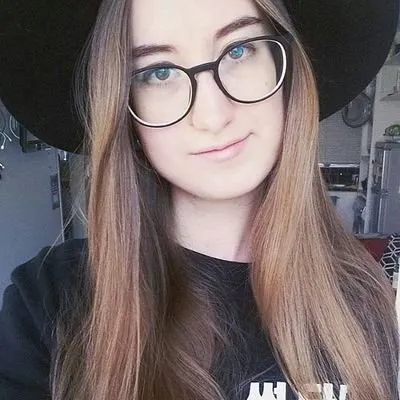 Lindie Botes, gadis asal Afrika Selatan yang tiba-tiba bangun dan lancar berbahasa Korea © twitter.com/lindiebee