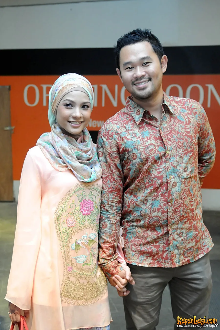 Rachel Maryam dan suami.