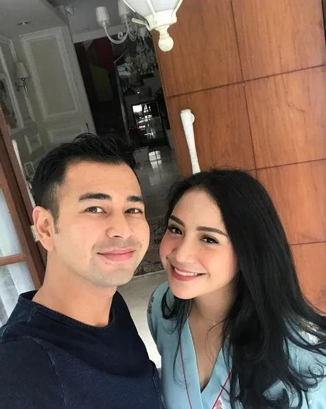 Raffi Ahmad dan Nagita Slavina resmi jadi pasangan suami dan istri pada tahun 2014. /©instagram.com/raffinagita1717
