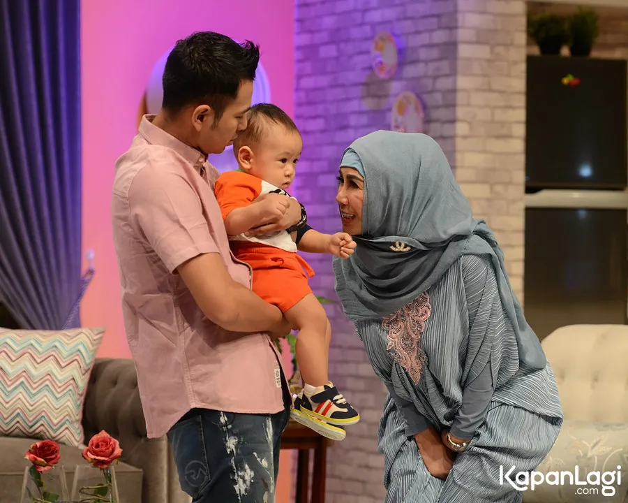 Raffi Ahmad, Amy Qanita dan Rafathar © Kapanlagi/Bambang E Ros