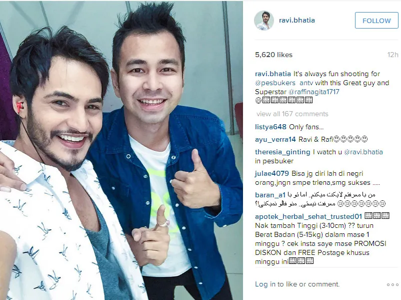 Pose adu ganteng, yang mana nih pilihanmu? Ravi atau Raffi? © Instagram.com/ravi.bhatia