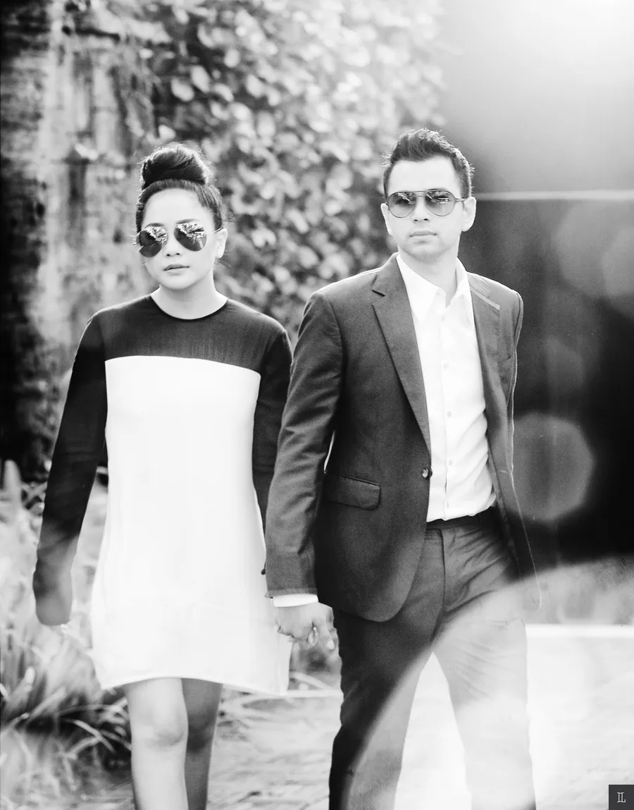 Prewedding Raffi dan Nagita dengan konsep monokrom © The Leonardi