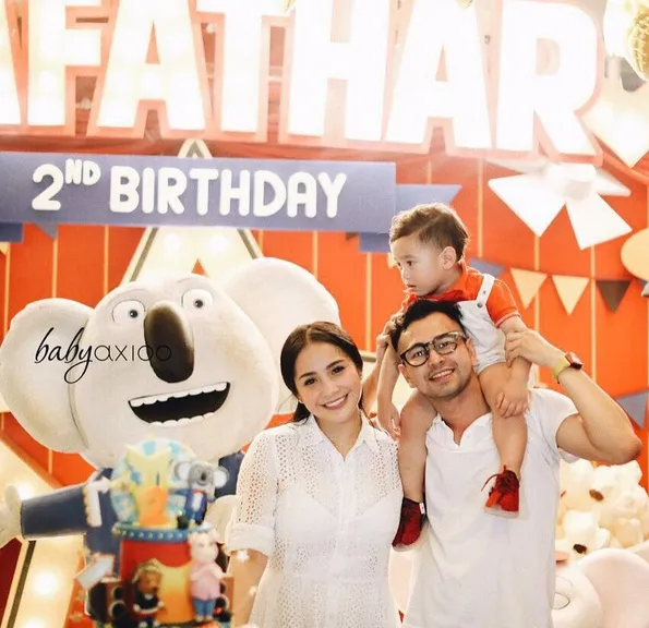 Keseruan Raffi dan Gigi gelar pesta untuk ulang tahun kedua Rafathar. /©instagram.com/raffinagita1717