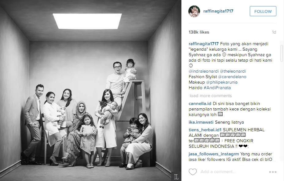 Foto keluarga besar Raffi Ahmad, Legendaris! © Instagram/@raffinagita1717