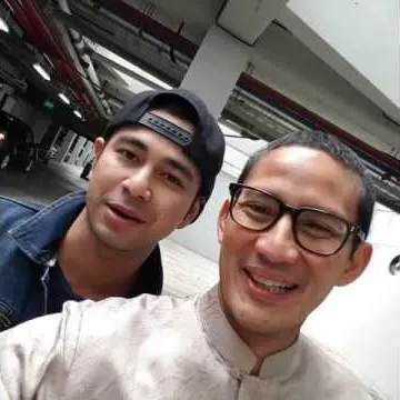 Raffi Ahmad tetapkan pilihan untuk Anies - Sandi. Šistimewa