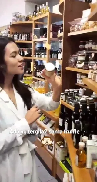 Raisa tergila-gila pada truffle ©instagram/hamishdw